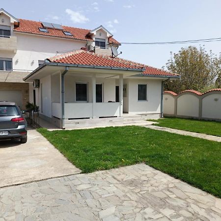 Serbian Home With Garden Krnjaca Exterior photo