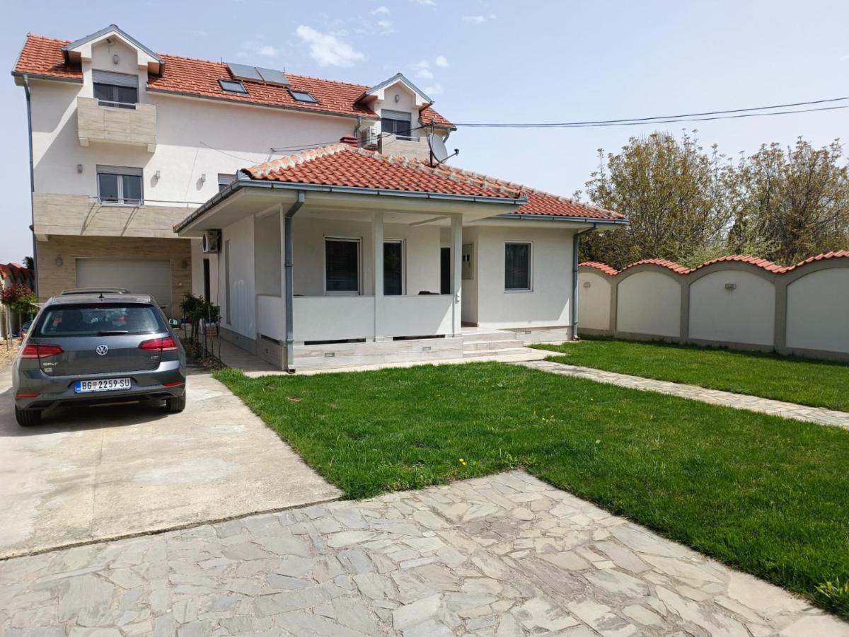 Serbian Home With Garden Krnjaca Exterior photo